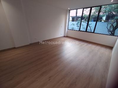 Apartamento de 3 alcobas en venta en El Refugio, Bogotá, 163 m² · foto 3 de 20
