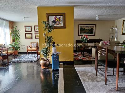 Casa en venta en San Nicolas, Bogotá · foto 2 de 20