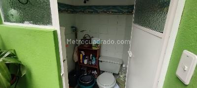 Casa de 5 alcobas en venta en Chapinero Marly, Bogotá, 240 m² · foto 13 de 20