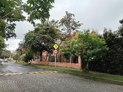 Casa de 4 alcobas en venta en Bosque De Gratamira, Bogotá, 172 m² · foto 16 de 20