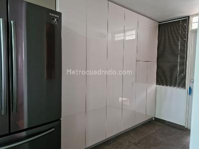 Casa de 3 alcobas en venta en Pontevedra, Bogotá, 300 m² · foto 7 de 15