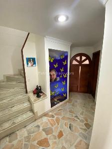 Apartamento de 3 alcobas en venta en Ibague Barrio La Pola, Ibagué, 177 m² · foto 2 de 19