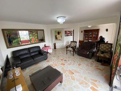 Apartamento de 3 alcobas en venta en Ibague Barrio La Pola, Ibagué, 177 m² · foto 4 de 19