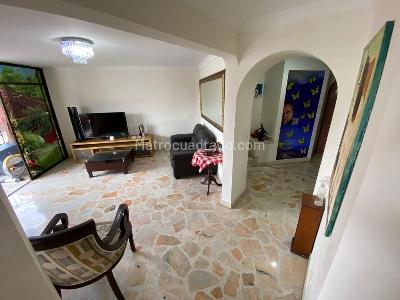 Apartamento de 3 alcobas en venta en Ibague Barrio La Pola, Ibagué, 177 m² · foto 6 de 19
