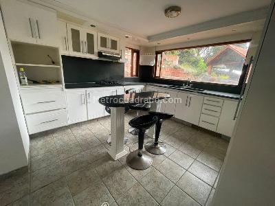 Casa de 5 alcobas en venta en Portal De Fusca, Chía, 480 m² · foto 17 de 18