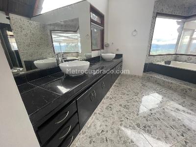 Casa de 5 alcobas en venta en Portal De Fusca, Chía, 480 m² · foto 8 de 18