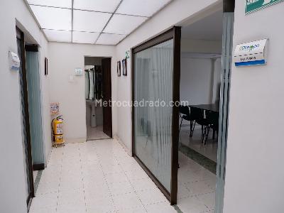 Casa de 5 alcobas en venta en Normandia Occidental, Bogotá, 242 m² · foto 11 de 20