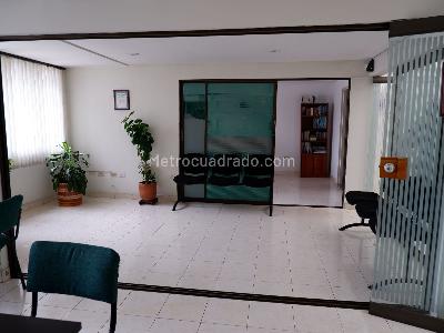 Casa de 5 alcobas en venta en Normandia Occidental, Bogotá, 242 m² · foto 18 de 20