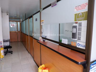 Casa de 5 alcobas en venta en Normandia Occidental, Bogotá, 242 m² · foto 2 de 20