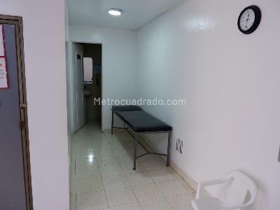 Casa de 5 alcobas en venta en Normandia Occidental, Bogotá, 242 m² · foto 3 de 20