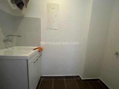 Apartamento de 1 alcoba en venta en Bella Suiza, Bogotá, 60 m² · foto 7 de 10