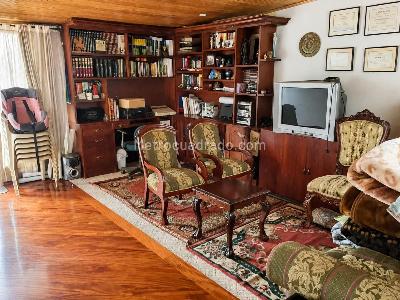 Apartamento de 4 alcobas en venta en El Batan, Bogotá, 201 m² · foto 2 de 14