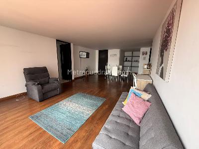 Apartamento de 3 alcobas en venta en Cedro Narvaez, Bogotá, 105 m² · foto 2 de 20