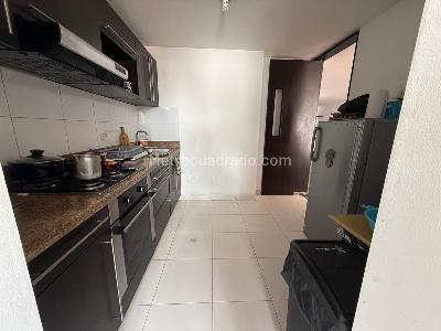 Apartamento de 3 alcobas en venta en Cedro Narvaez, Bogotá, 105 m² · foto 7 de 20