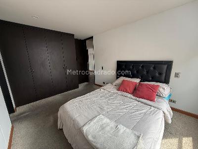 Apartamento de 3 alcobas en venta en Cedro Narvaez, Bogotá, 105 m² · foto 9 de 20