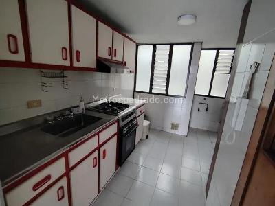 Apartamento en venta en Normandia, Bogotá · foto 7 de 13