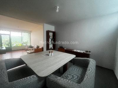 Casa de 4 alcobas en venta en Calleja Baja, Bogotá, 218 m² · foto 5 de 20