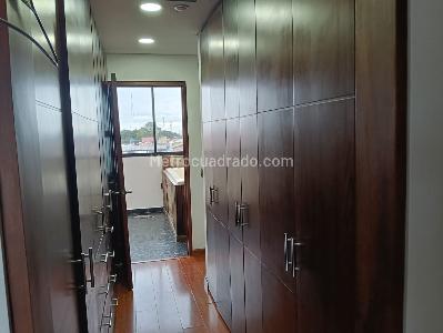 Casa de 5 alcobas en venta en Santa Lucia, Chía, 280 m² · foto 7 de 15