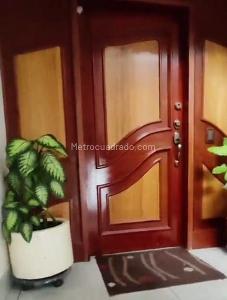 Apartamento de 3 alcobas en venta en Acevedo Tejada, Bogotá, 137 m² · foto 2 de 18