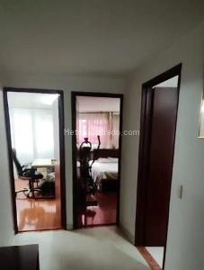 Apartamento de 3 alcobas en venta en Acevedo Tejada, Bogotá, 137 m² · foto 9 de 18