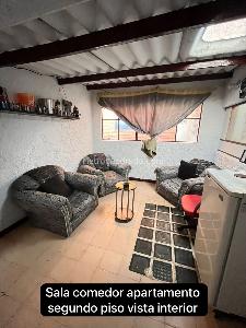 Casa de 5 alcobas en venta en Centenario Fontibon, Bogotá, 390 m² · foto 12 de 20