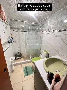 Casa de 5 alcobas en venta en Centenario Fontibon, Bogotá, 390 m² · foto 15 de 20