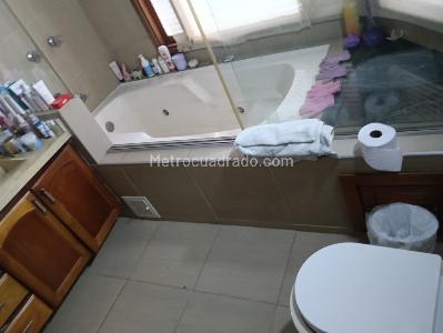Casa de 3 alcobas en venta en Torreladera, Bogotá, 263 m² · foto 11 de 16