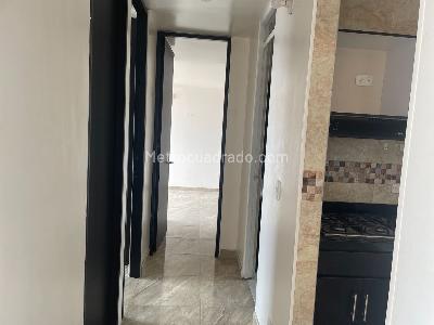 Apartamento de 3 alcobas en venta en Br Altos Del Peñon, Girardot, 64 m² · foto 8 de 20