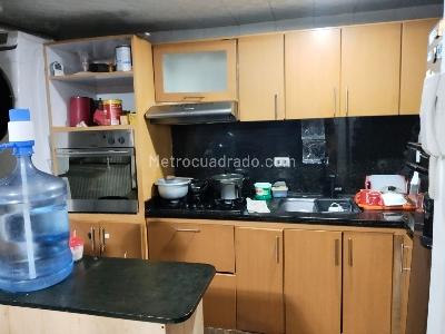 Apartamento de 3 alcobas en venta en Hayuelos Capellania, Bogotá, 78 m² · foto 6 de 13