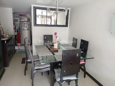 Apartamento de 3 alcobas en venta en Carlos Lleras Restrepo, Bogotá, 62 m² · foto 3 de 11
