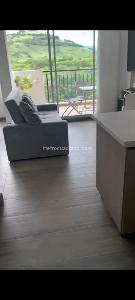 Apartamento de 2 alcobas en venta en Girardot Cr Senderos De Guayacan, Girardot, 49 m² · foto 2 de 11