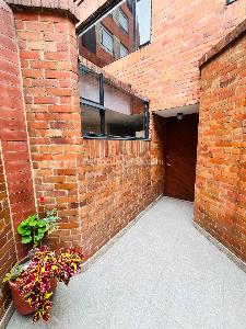 Casa de 3 alcobas en venta en Chico Navarra, Bogotá, 187 m² · foto 7 de 7