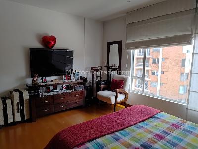 Apartamento de 4 alcobas en venta en Chico Navarra, Bogotá, 193 m² · foto 11 de 20