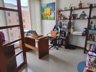 Apartamento de 4 alcobas en venta en Chico Navarra, Bogotá, 193 m² · foto 14 de 20