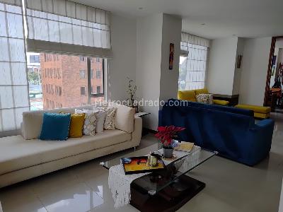 Apartamento de 4 alcobas en venta en Chico Navarra, Bogotá, 193 m² · foto 2 de 20