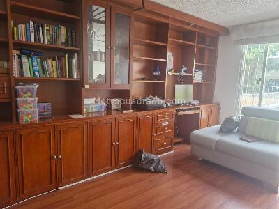 Apartamento en venta en Santa Barbara Central, Bogotá · foto 10 de 17