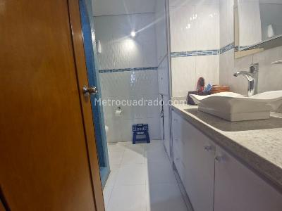 Apartamento en venta en Santa Barbara Central, Bogotá · foto 13 de 17