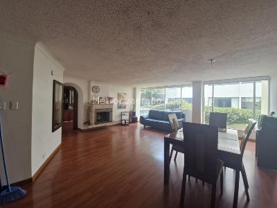 Apartamento en venta en Santa Barbara Central, Bogotá · foto 2 de 17