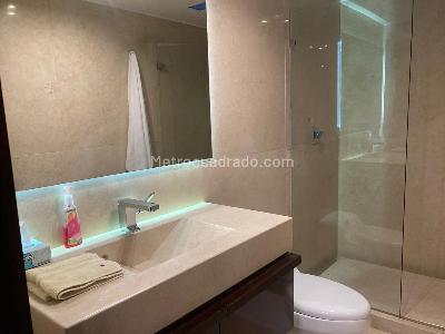 Apartamento de 3 alcobas en venta en Chico Navarra, Bogotá, 310 m² · foto 13 de 16