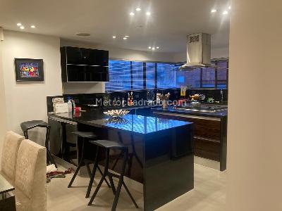 Apartamento de 3 alcobas en venta en Chico Navarra, Bogotá, 310 m² · foto 5 de 16