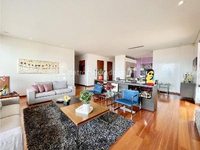 Apartamento en venta en El Refugio, Bogotá · foto 2 de 20