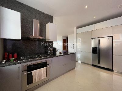Apartamento en venta en El Refugio, Bogotá · foto 8 de 20