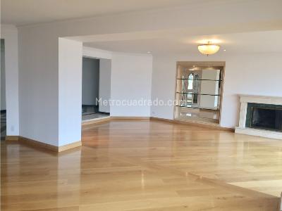 Apartamento en venta en La Carolina, Bogotá · foto 4 de 20