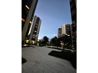 Apartamento de 3 alcobas en arriendo en Country Club, Bogotá, 286 m² · foto 5 de 10