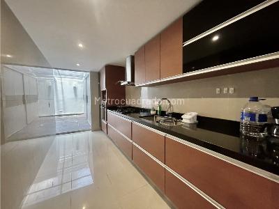 Apartamento en venta en La Carolina, Bogotá · foto 5 de 20