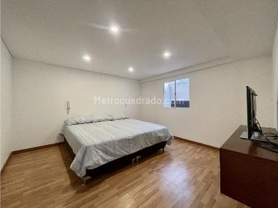 Apartamento en venta en La Carolina, Bogotá · foto 8 de 20