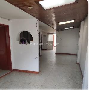 Casa de 5 alcobas en venta en Zona Franca Fontibon, Bogotá, 142 m² · foto 10 de 15