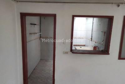 Casa de 5 alcobas en venta en Zona Franca Fontibon, Bogotá, 142 m² · foto 11 de 15