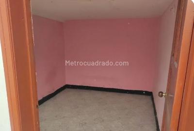 Casa de 5 alcobas en venta en Zona Franca Fontibon, Bogotá, 142 m² · foto 13 de 15