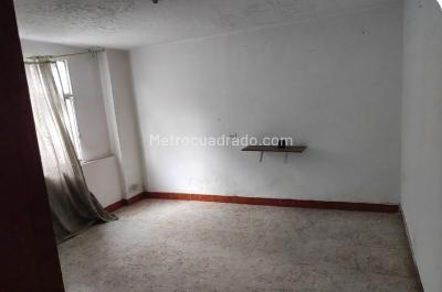 Casa de 5 alcobas en venta en Zona Franca Fontibon, Bogotá, 142 m² · foto 3 de 15